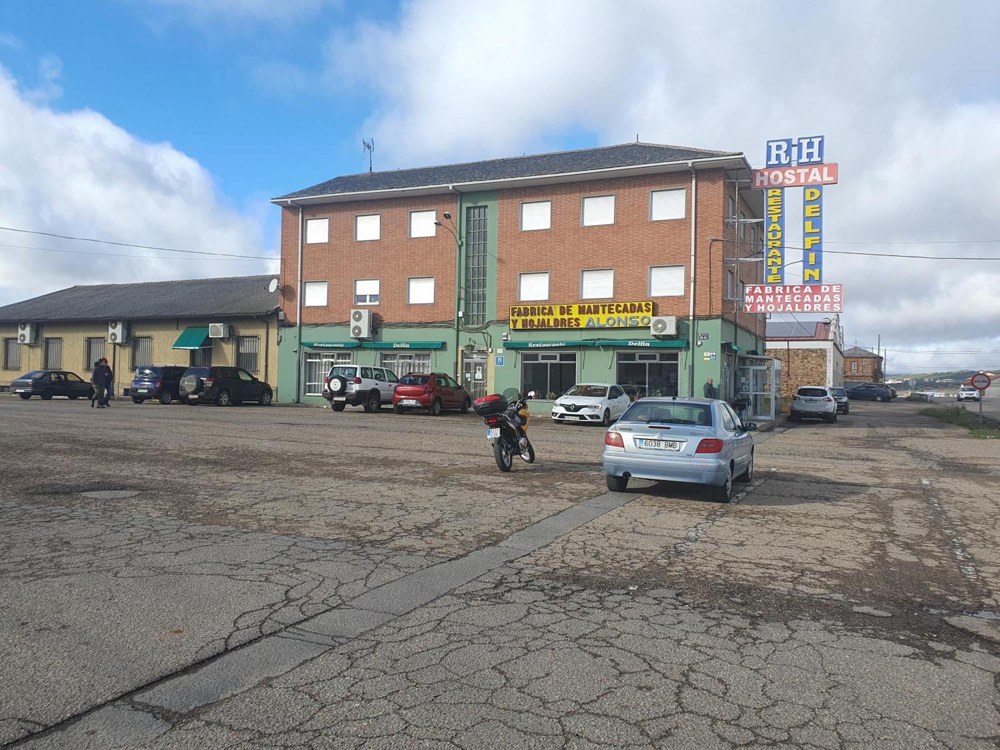 Hostal Residencia Delfin Асторга Экстерьер фото