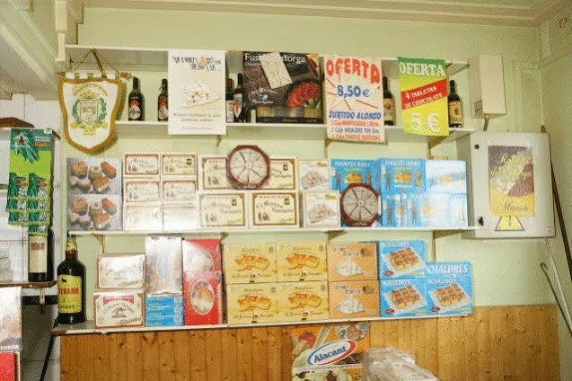 Hostal Residencia Delfin Асторга Экстерьер фото